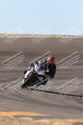 media/Jan-13-2024-SoCal Trackdays (Sat) [[9c032fe5aa]]/Bowl Exit Set 2 (1135am)/